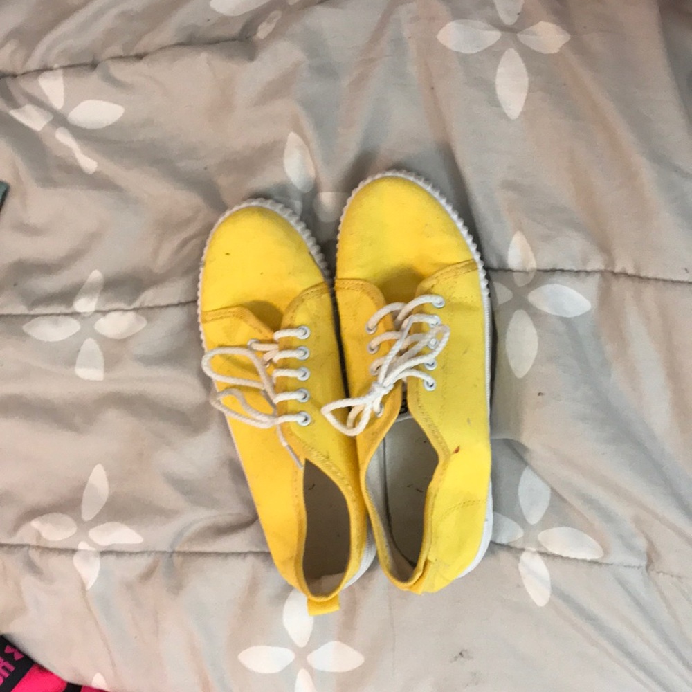 yellow sneakers